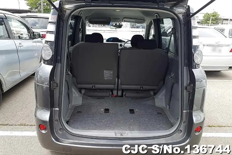 Toyota Sienta in Gray for Sale Image 4