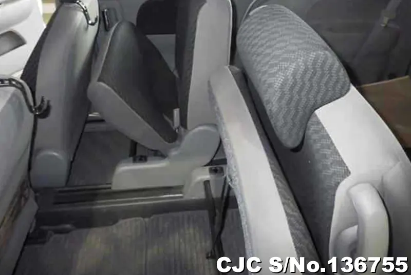 Toyota Sienta in Silver for Sale Image 6