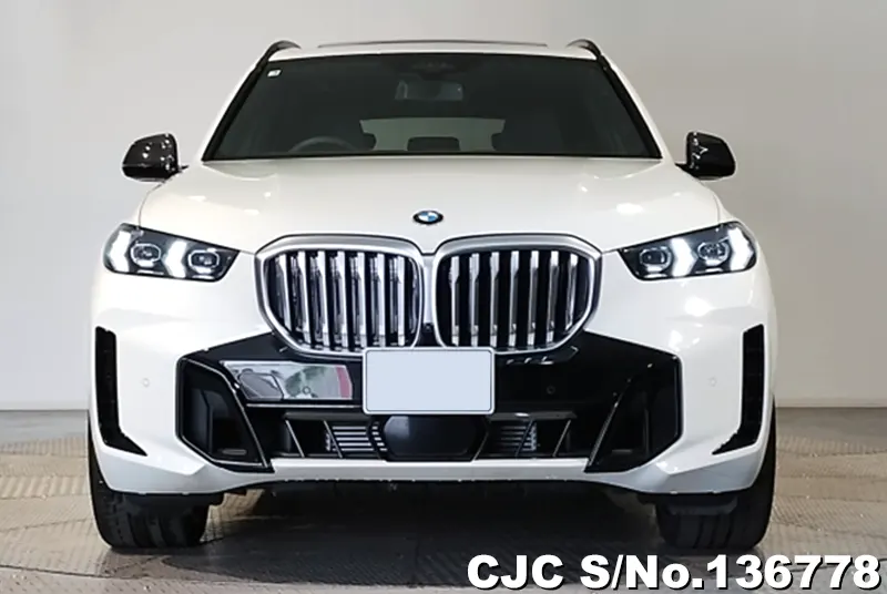 BMW X5 in White for Sale Image 4