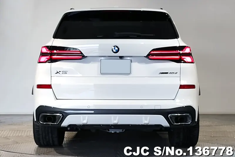 BMW X5 in White for Sale Image 5