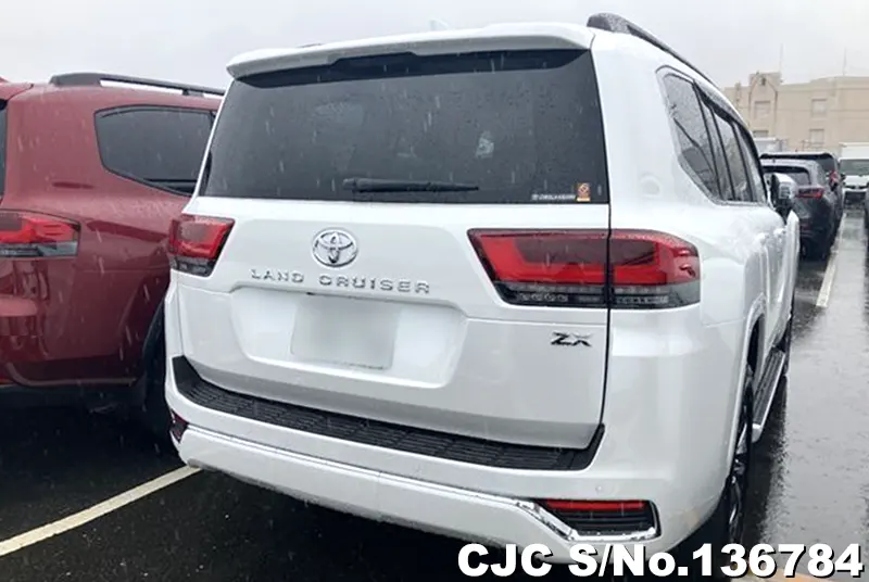 Toyota Land Cruiser in Pearl for Sale Image 2