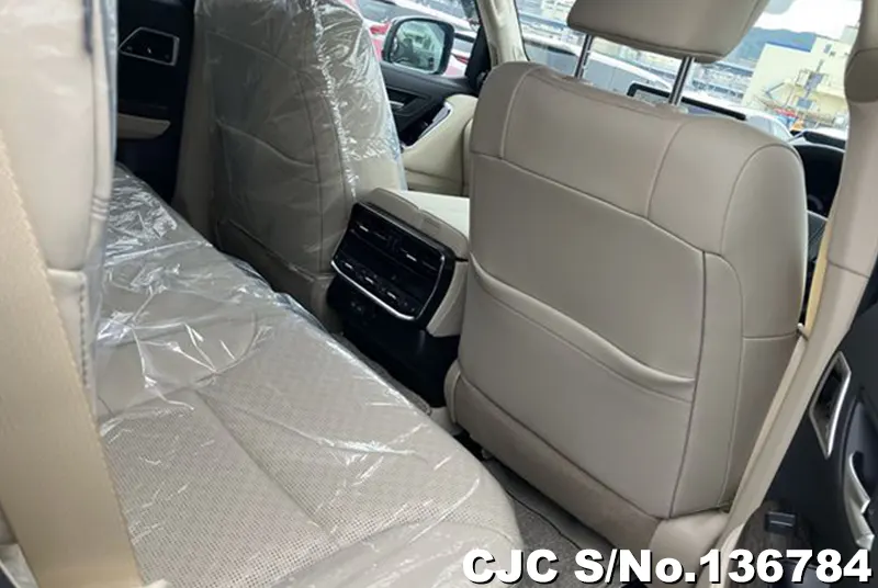 Toyota Land Cruiser in Pearl for Sale Image 7
