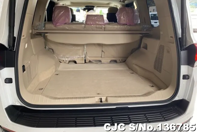 Toyota Land Cruiser in Pearl for Sale Image 8