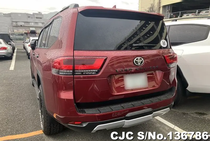Toyota Land Cruiser in Red for Sale Image 1
