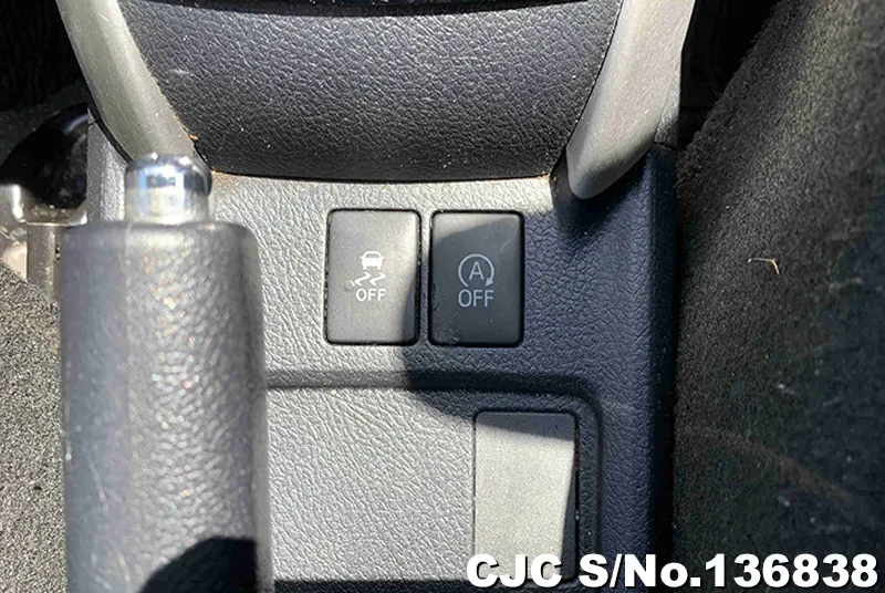 Toyota Corolla Fielder in Pearl for Sale Image 16