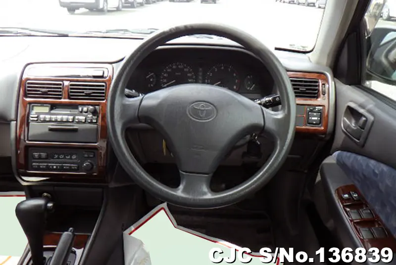 Toyota Carina in Silver for Sale Image 10