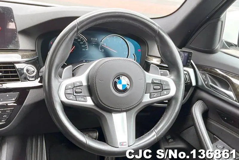 BMW 5 Series in White for Sale Image 10