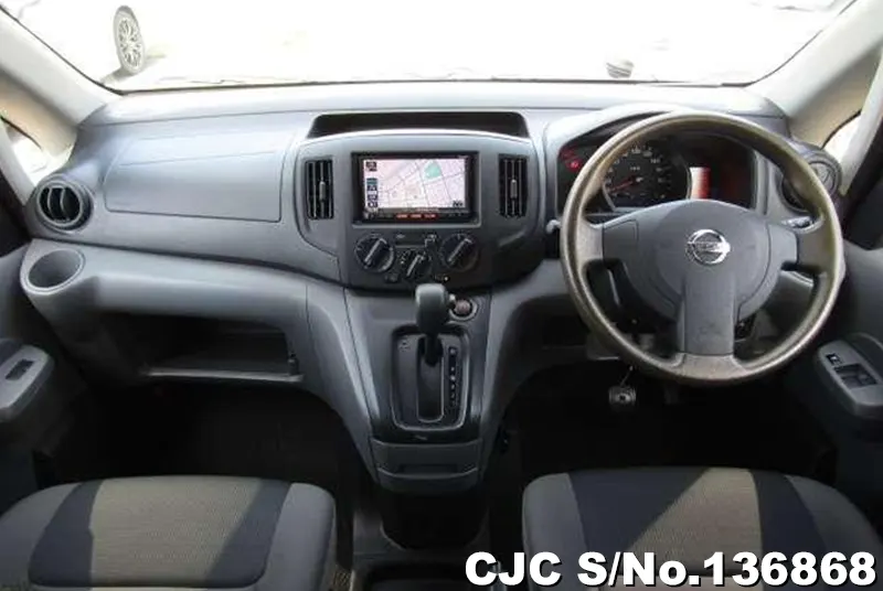 Nissan NV200 in White for Sale Image 4