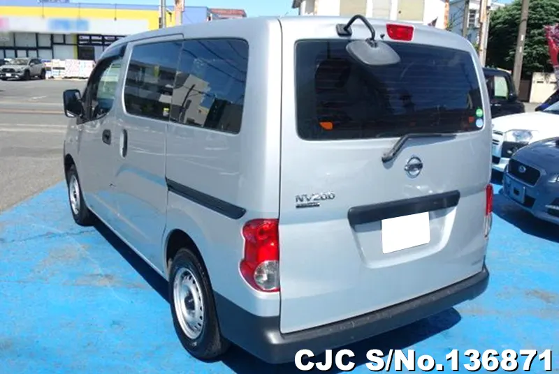 Nissan NV200 in Silver for Sale Image 1
