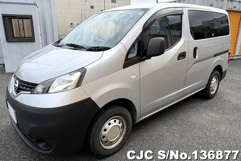 Nissan NV200 in Silver for Sale Image 3