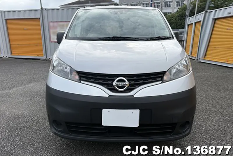 Nissan NV200 in Silver for Sale Image 4