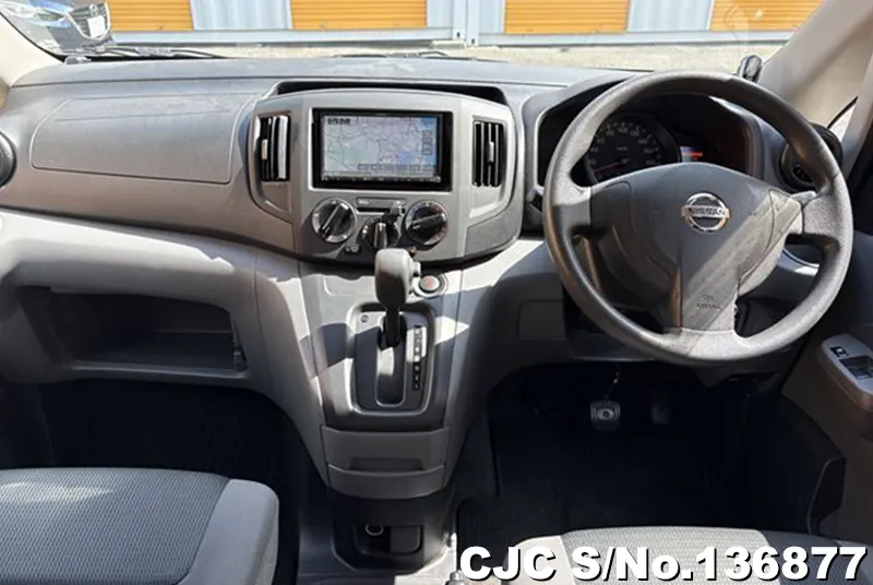 Nissan NV200 in Silver for Sale Image 9