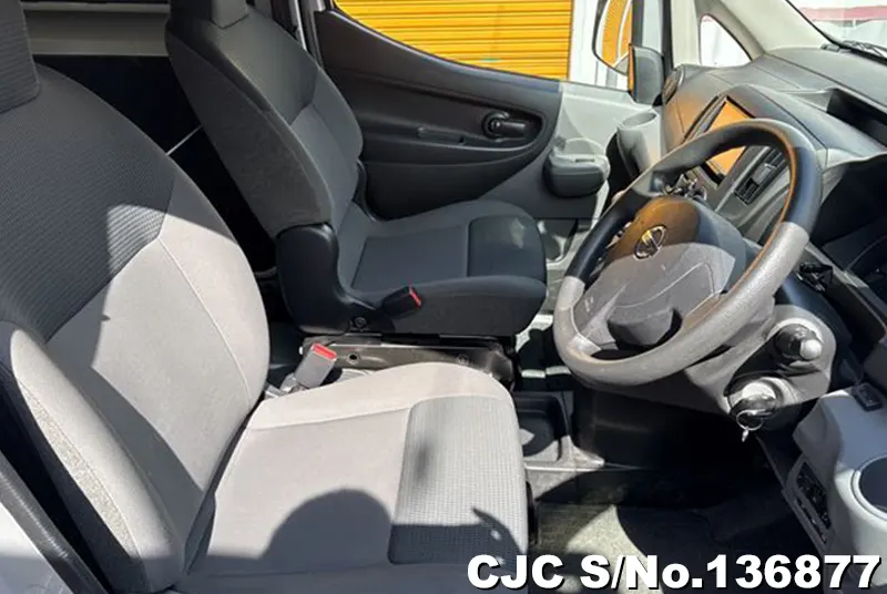 Nissan NV200 in Silver for Sale Image 10