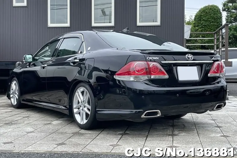 Toyota Crown in Black for Sale Image 1