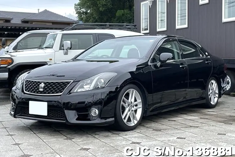 Toyota Crown in Black for Sale Image 3