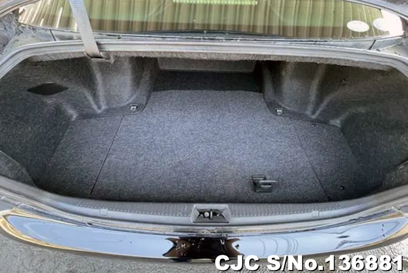Toyota Crown in Black for Sale Image 8