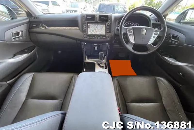 Toyota Crown in Black for Sale Image 10