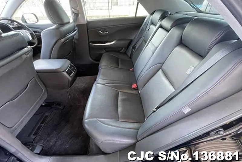 Toyota Crown in Black for Sale Image 15