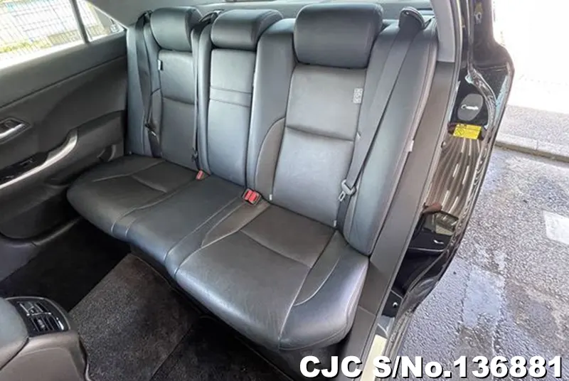 Toyota Crown in Black for Sale Image 17