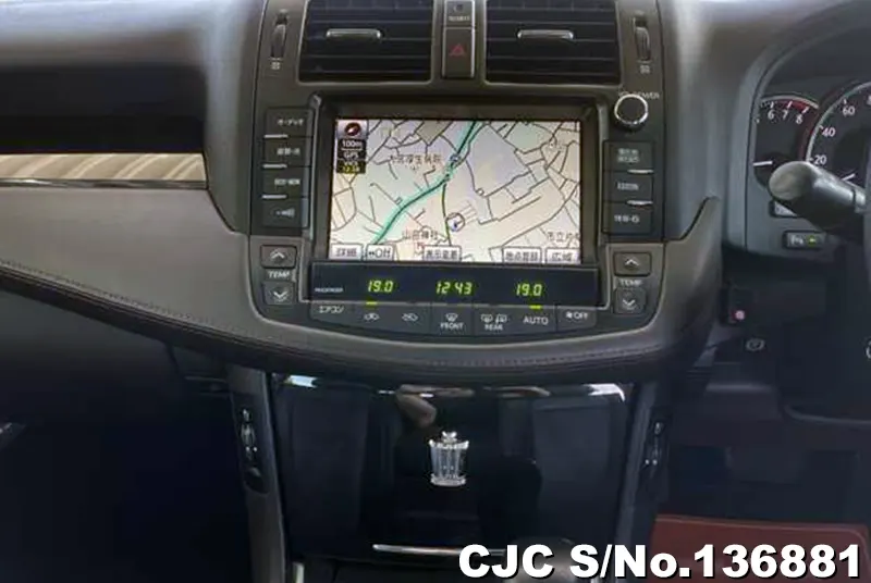 Toyota Crown in Black for Sale Image 22