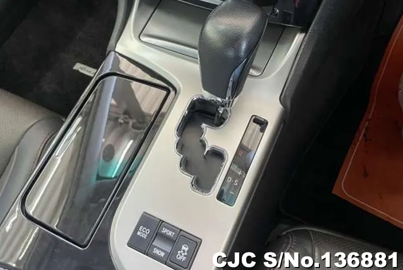 Toyota Crown in Black for Sale Image 23