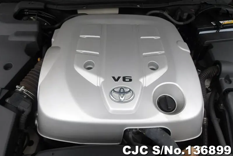Toyota Crown in White for Sale Image 10