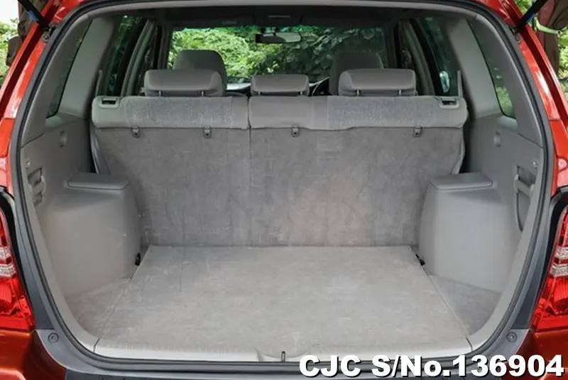 Toyota Kluger in Red for Sale Image 9