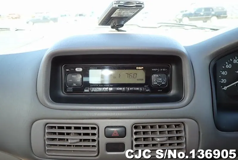Toyota Corolla in Silver for Sale Image 23