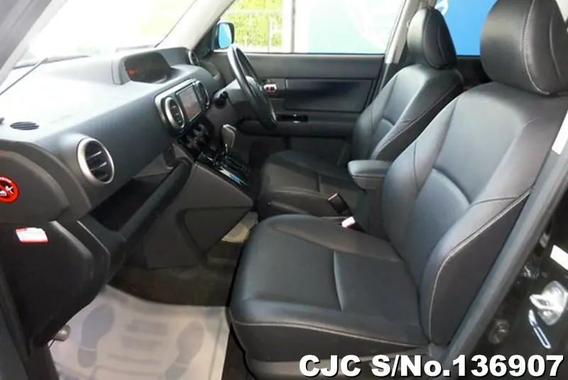 Toyota Corolla Rumion in Black for Sale Image 4