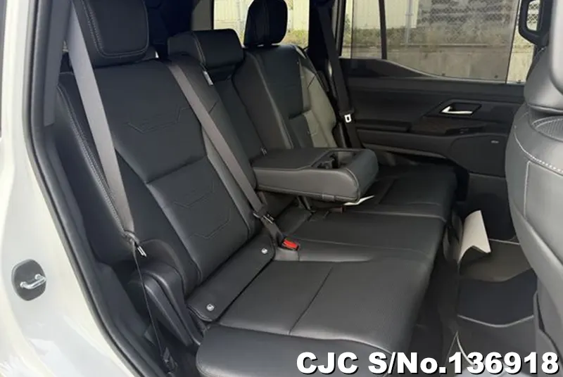 Lexus GX 550 in Pearl for Sale Image 14