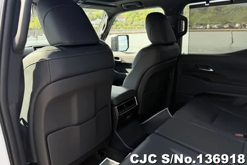 Lexus GX 550 in Pearl for Sale Image 15