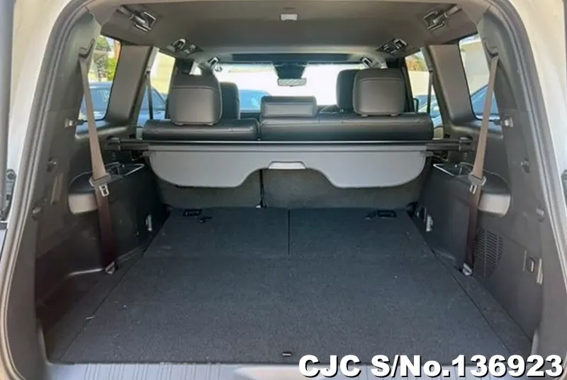 Toyota Land Cruiser 250 in Pearl for Sale Image 4