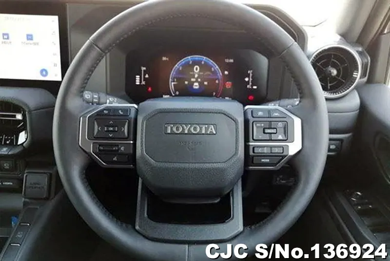 Toyota Land Cruiser 250 in Black for Sale Image 16