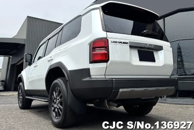 Toyota Land Cruiser 250 in Pearl for Sale Image 1
