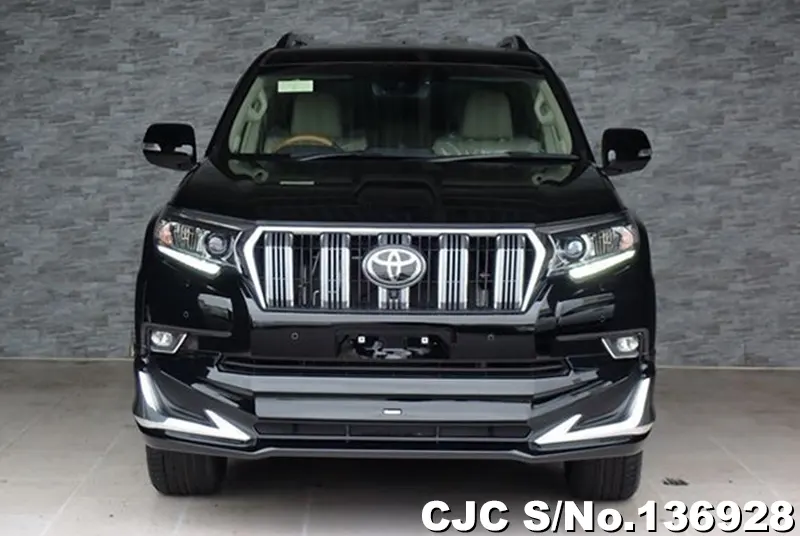 Toyota Land Cruiser Prado in Black for Sale Image 4