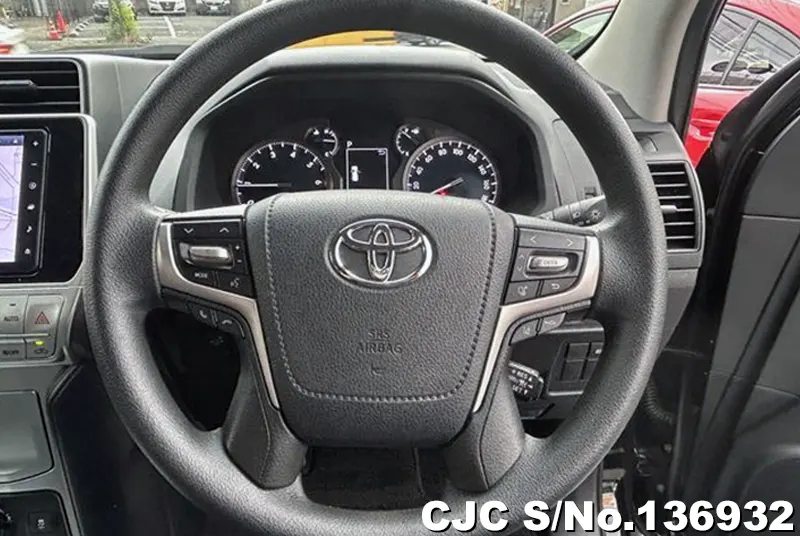 Toyota Land Cruiser Prado in Black for Sale Image 14