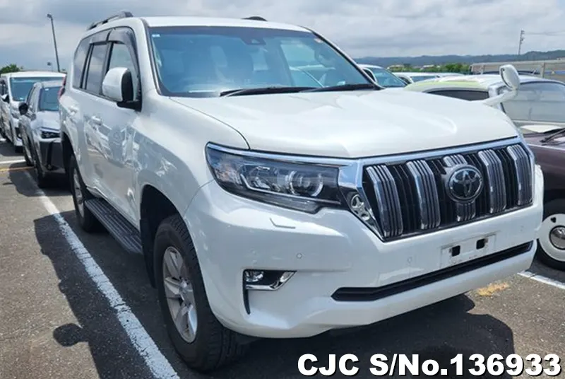 Toyota / Land Cruiser Prado 2023