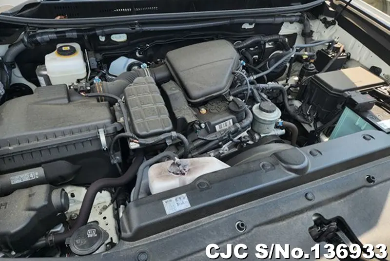 Toyota Land Cruiser Prado in Pearl for Sale Image 14