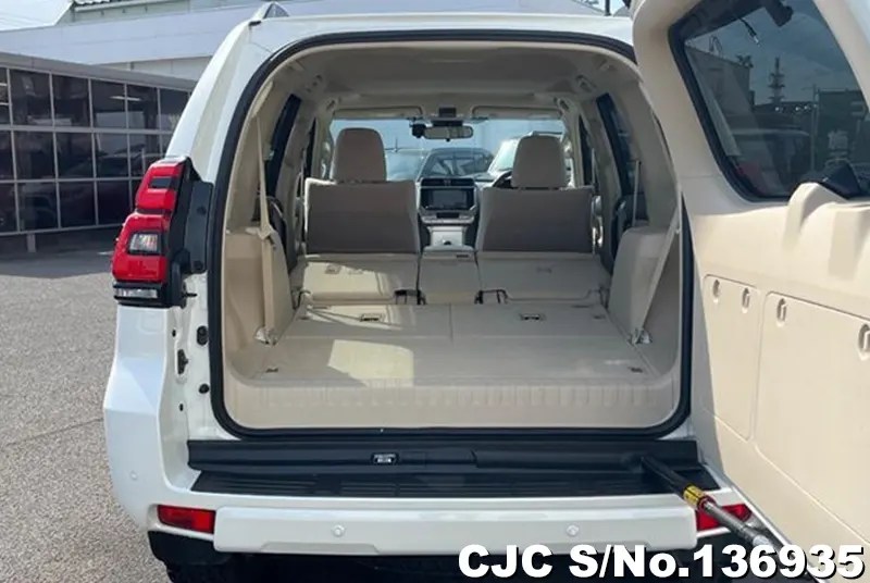 Toyota Land Cruiser Prado in Pearl for Sale Image 2