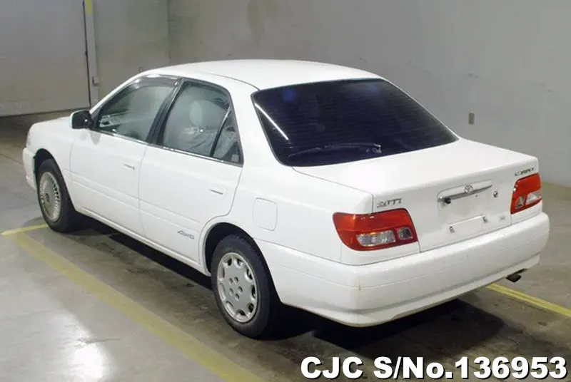 Toyota Carina in White for Sale Image 1