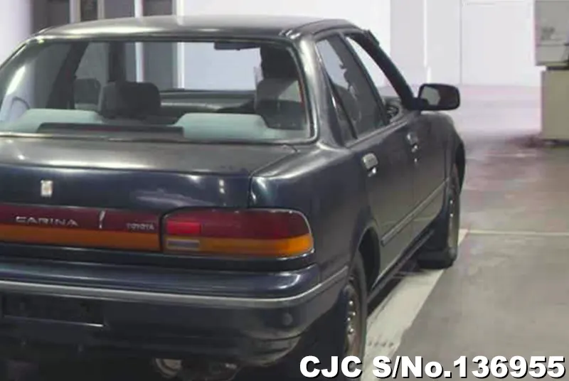 Toyota Carina in Green for Sale Image 2