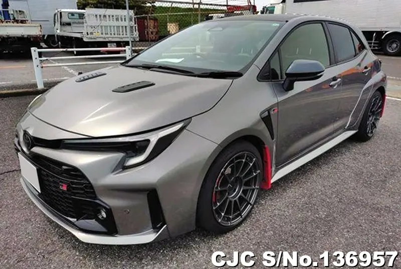 Toyota Corolla in Gray for Sale Image 3