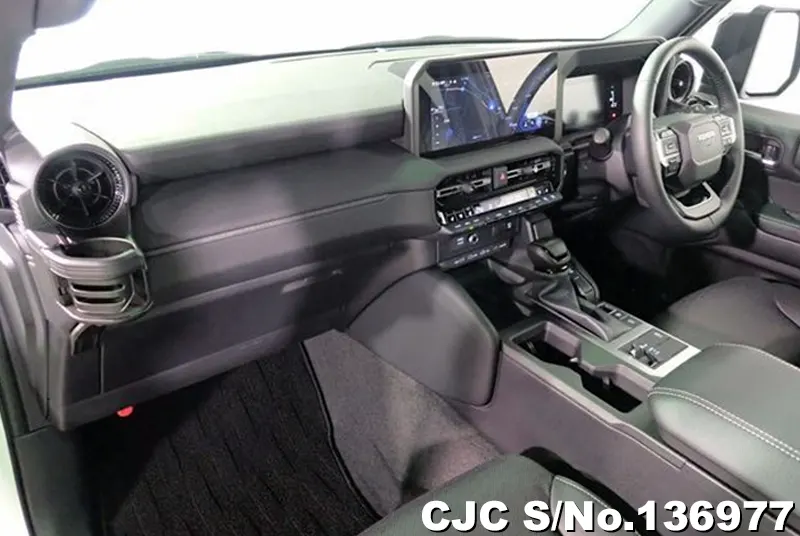 Toyota Land Cruiser 250 in Pearl for Sale Image 10