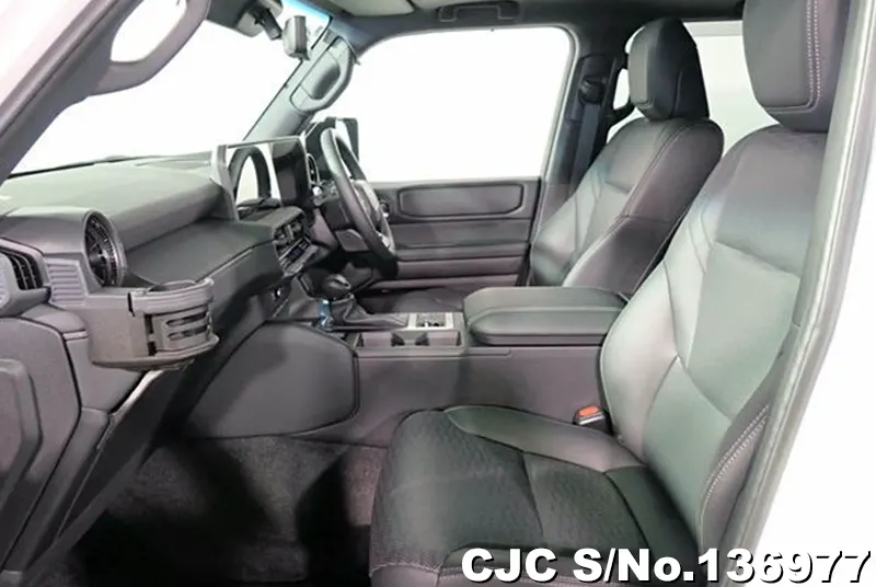 Toyota Land Cruiser 250 in Pearl for Sale Image 11