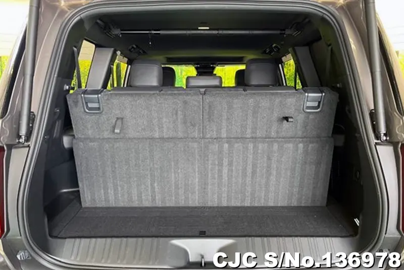 Toyota Land Cruiser 250 in Gray for Sale Image 1