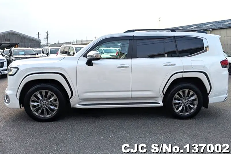 Toyota Land Cruiser in Pearl for Sale Image 5