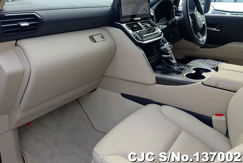 Toyota Land Cruiser in Pearl for Sale Image 8