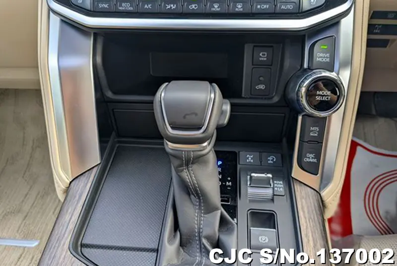 Toyota Land Cruiser in Pearl for Sale Image 18
