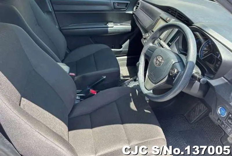 Toyota Corolla Axio in White for Sale Image 7