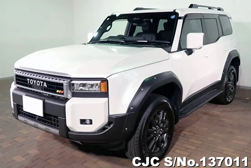 Toyota Land Cruiser 250 in Pearl for Sale Image 2